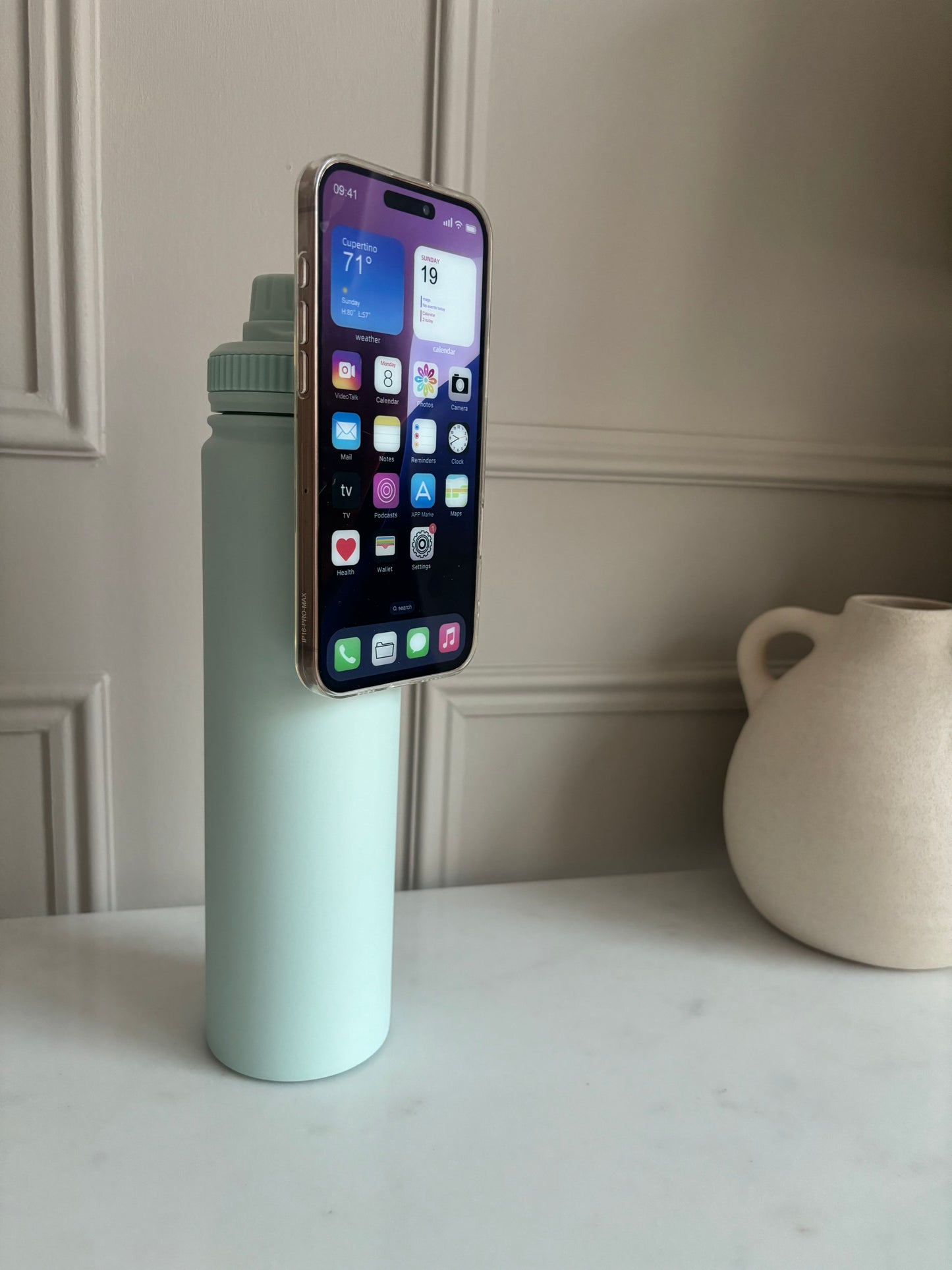 GRIP 740ml Magnetic Water Bottle