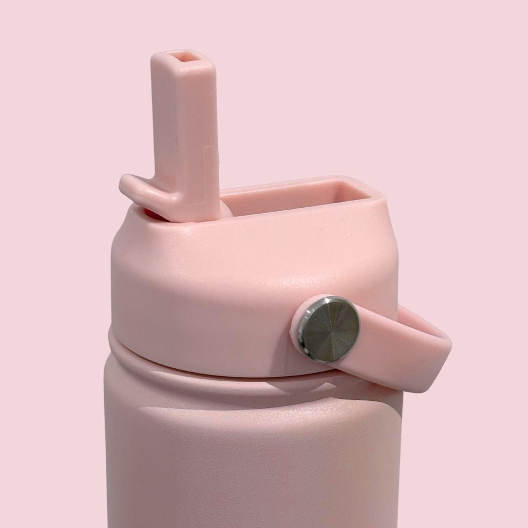 Kids water bottle easy-sip straw lid open with handle on baby pink Grip bottle 